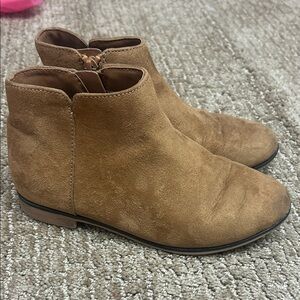 Kids Girls Tan Suede Ankle Boots